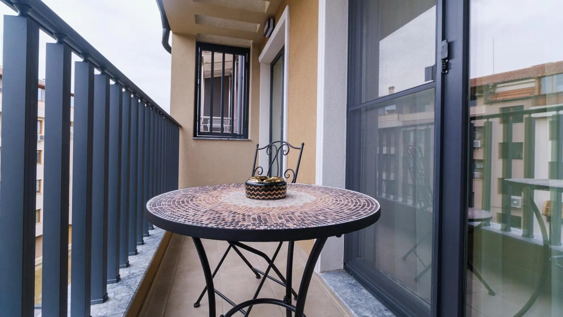 Ldv 13 Residence Free Private Parking Пловдив 0*,